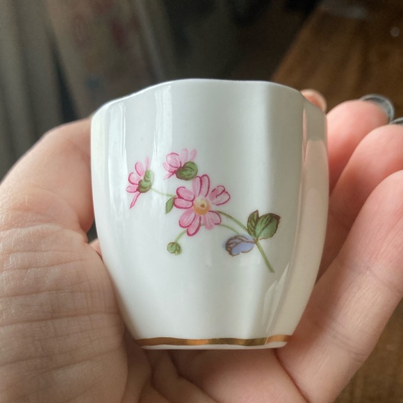 Royal Crown Derby “Derby Posies” Egg Cup Trio. Gold trim. Circa 1950s China - Picture 6 of 17